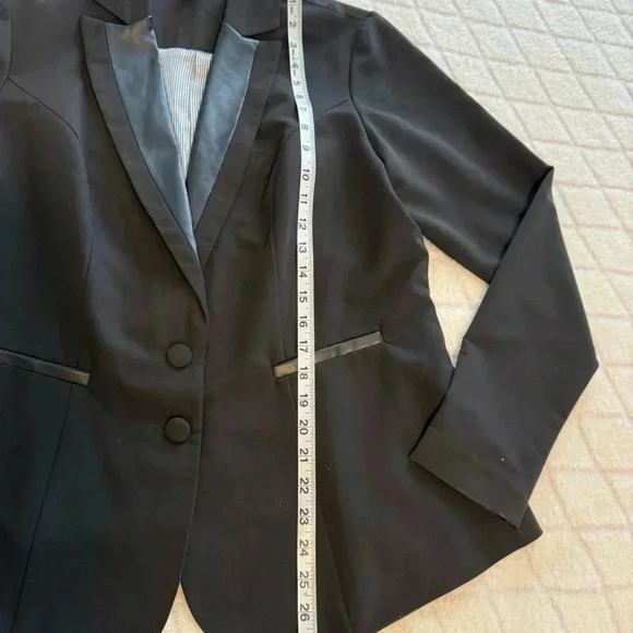 TORRID Womens Black Blazer Size 0 - Picture 6 of 9
